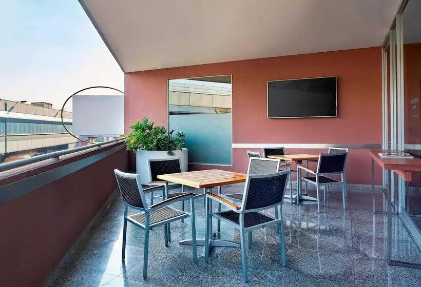 ホテル Courtyard By Marriott Mexico City Airport