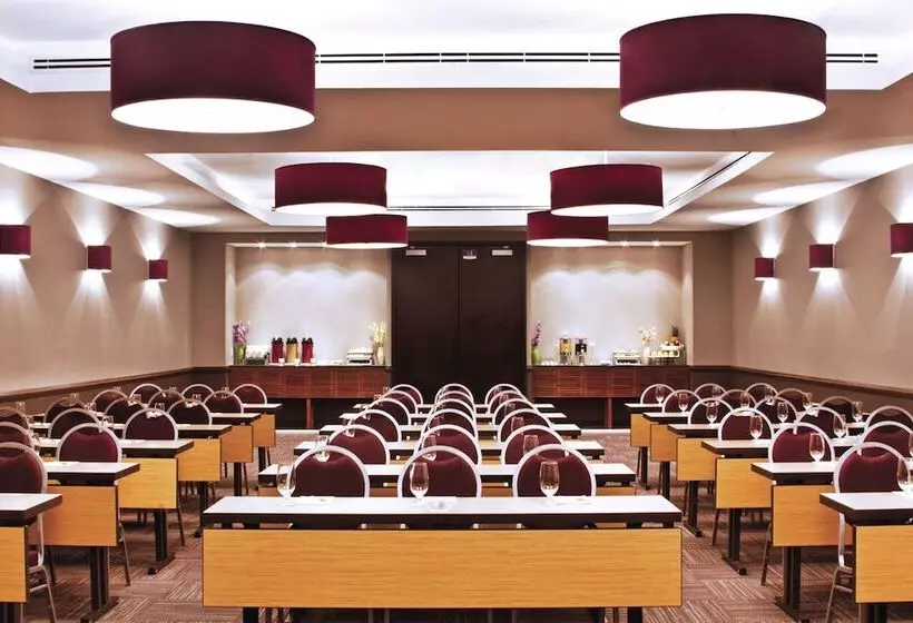 ホテル Courtyard By Marriott Mexico City Airport