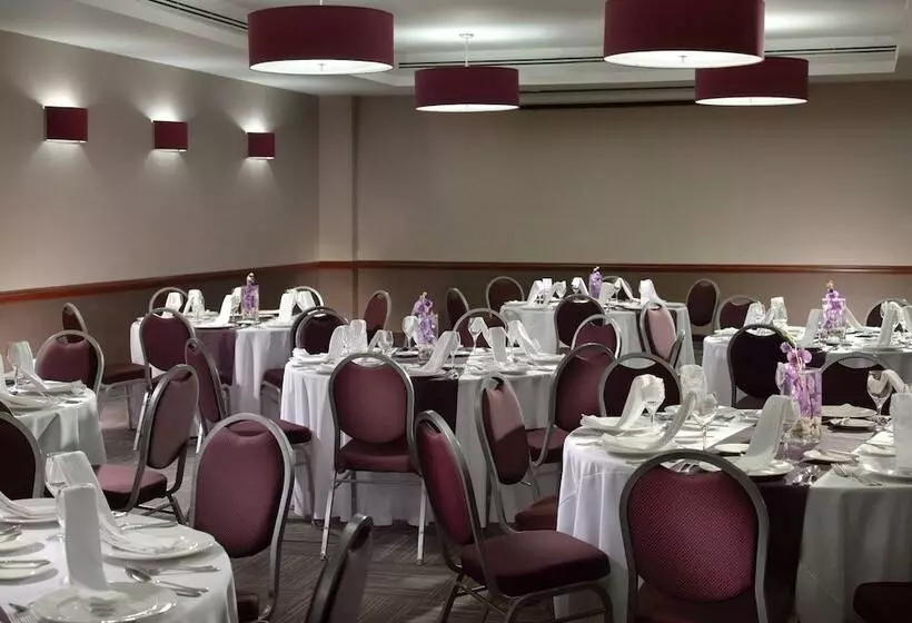 ホテル Courtyard By Marriott Mexico City Airport