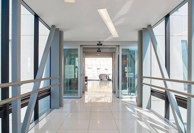 هتل Courtyard By Marriott Mexico City Airport