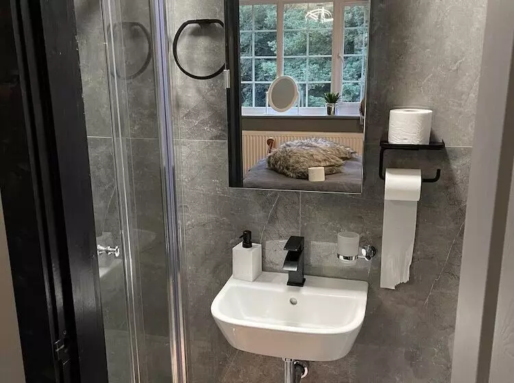 ホテル Da Vinci Guest House Gatwick