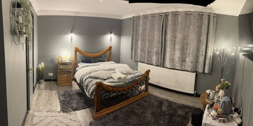 فندق Da Vinci Guest House Gatwick