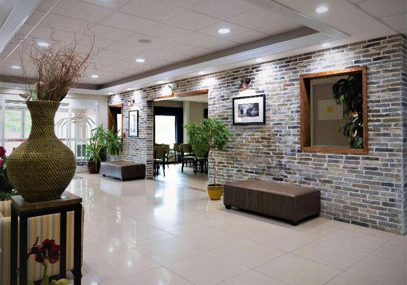 酒店 Days Inn & Suites By Wyndham Savannah North I95