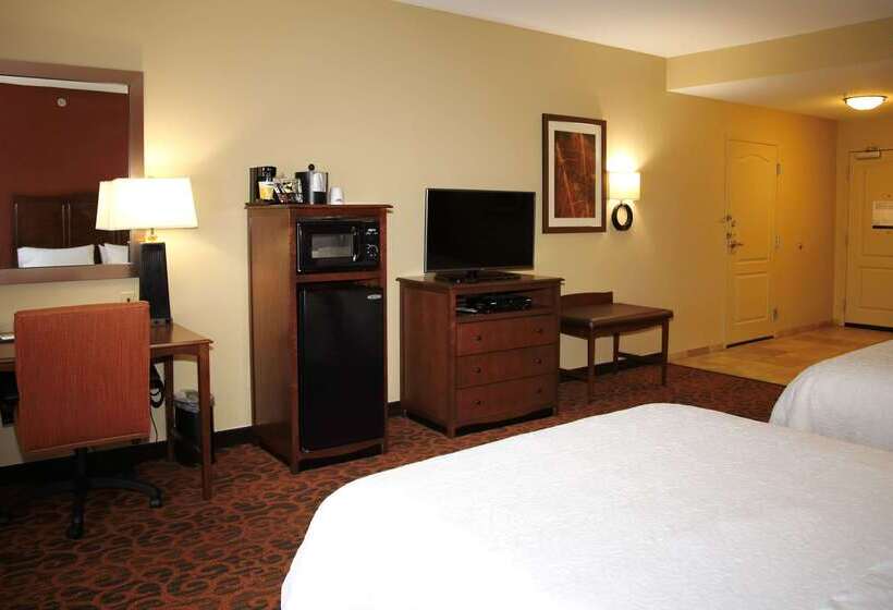 Отель Hampton Inn Matamoras/milford