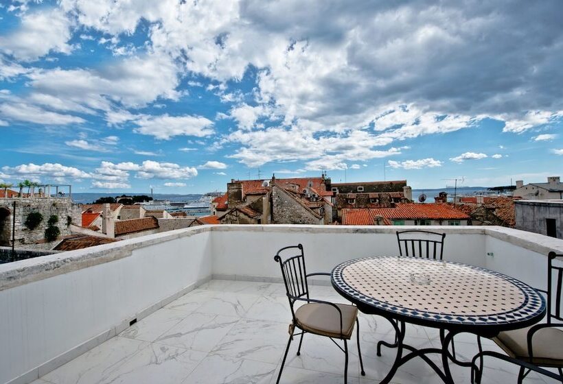 Hotel Jupiter Luxury