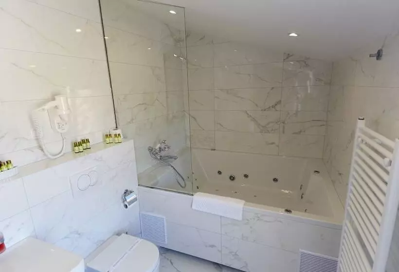 Hotel Jupiter Luxury