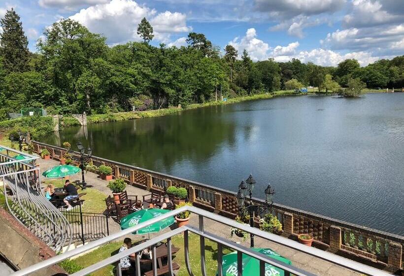 فندق Lakeside International