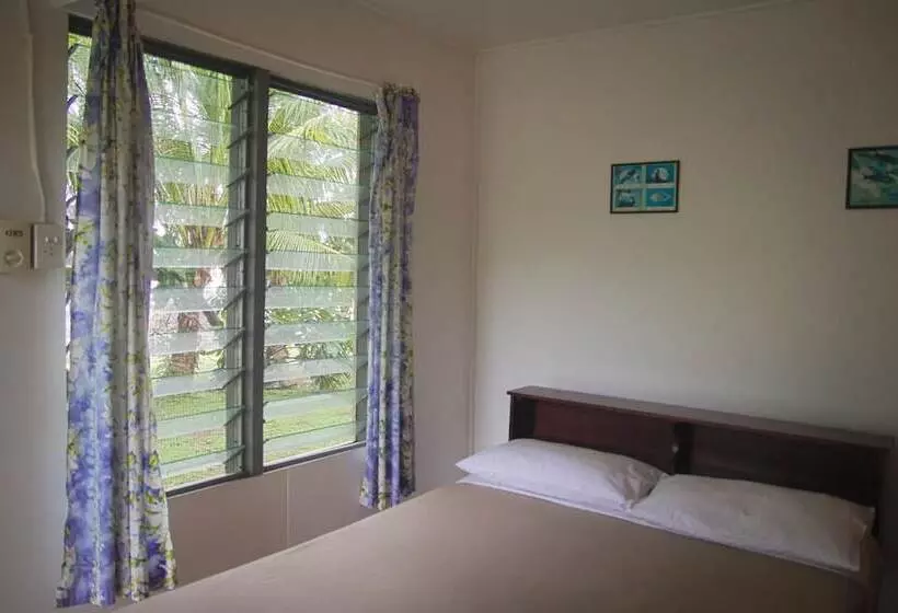 هتل Rendezvous Surf Camp Fiji   Hostel