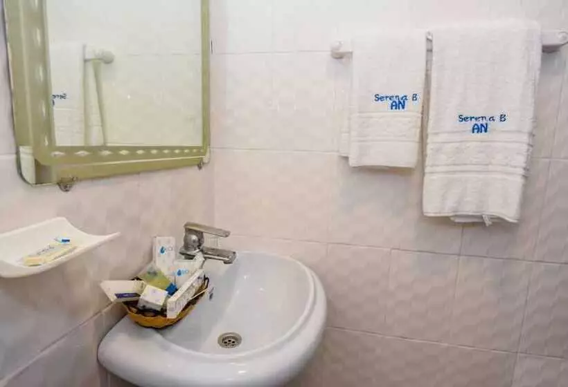 هتل Serena Palace