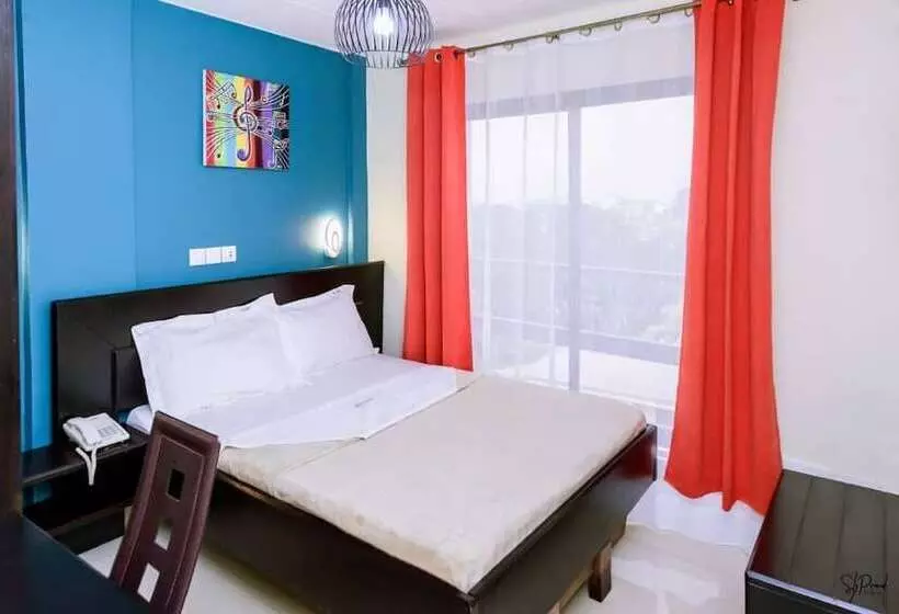 هتل Serena Palace