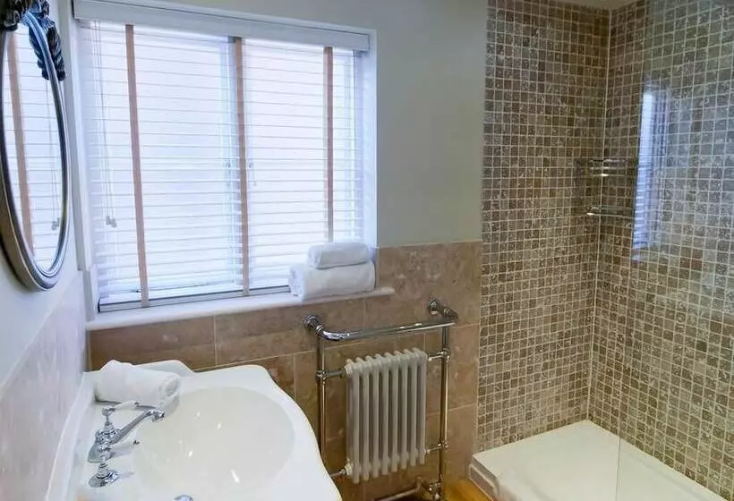 酒店 The White Hart