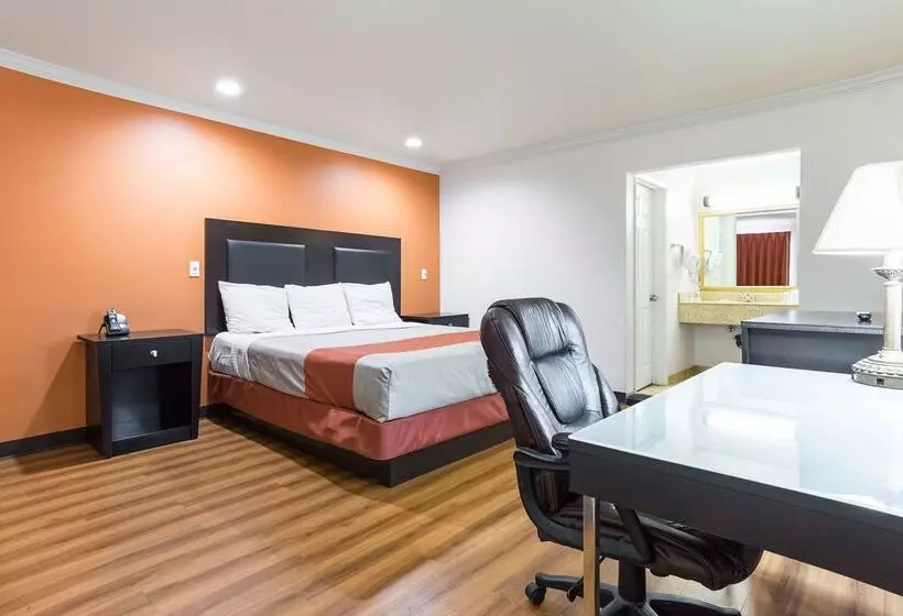 Отель Studio 6 Mojave, Ca   Airport