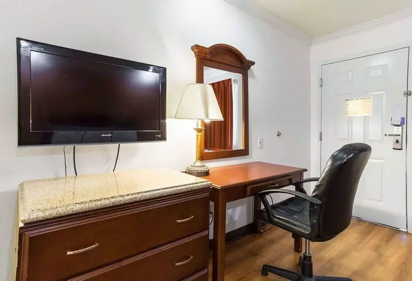 Отель Studio 6 Mojave, Ca   Airport