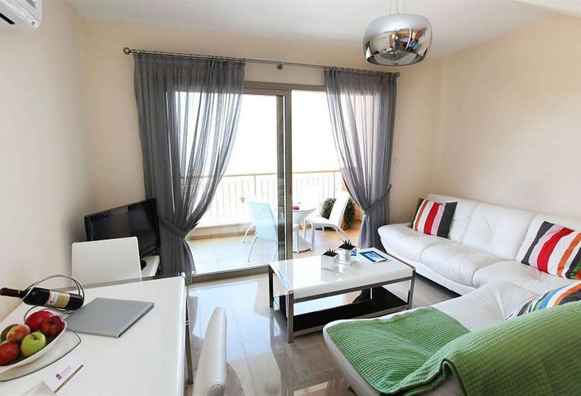 אתר נופש Akamas Health Farm & Spa