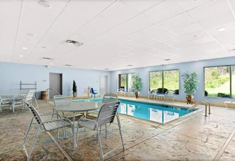 Surestay Plus Hotel By Best Western Portland Route 52 West