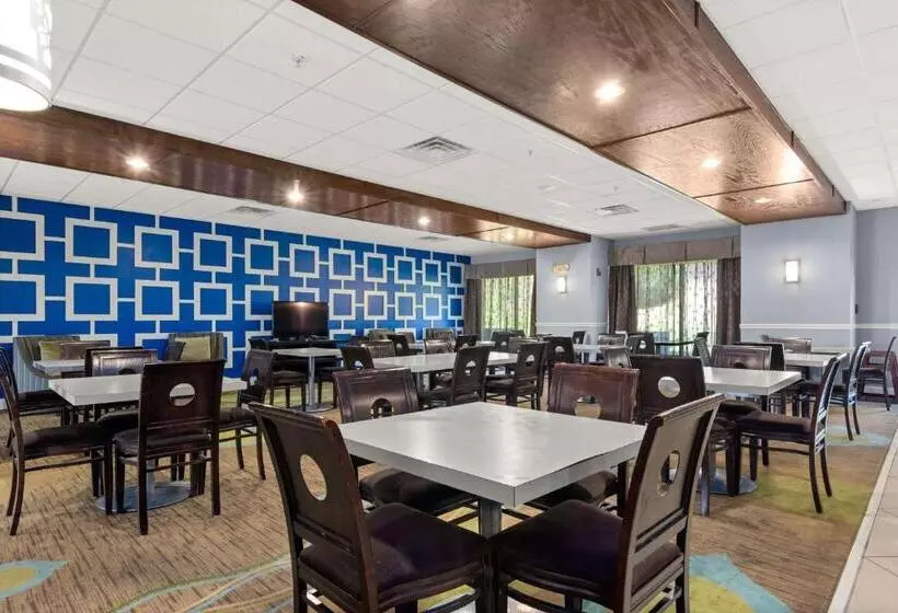 Surestay Plus Hotel By Best Western Portland Route 52 West