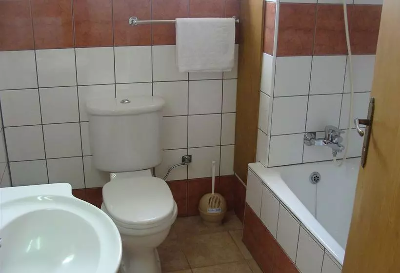 Aphelandra Apartments