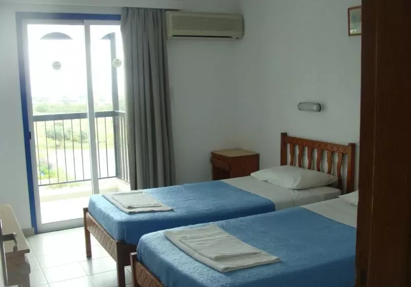 Aphelandra Apartments