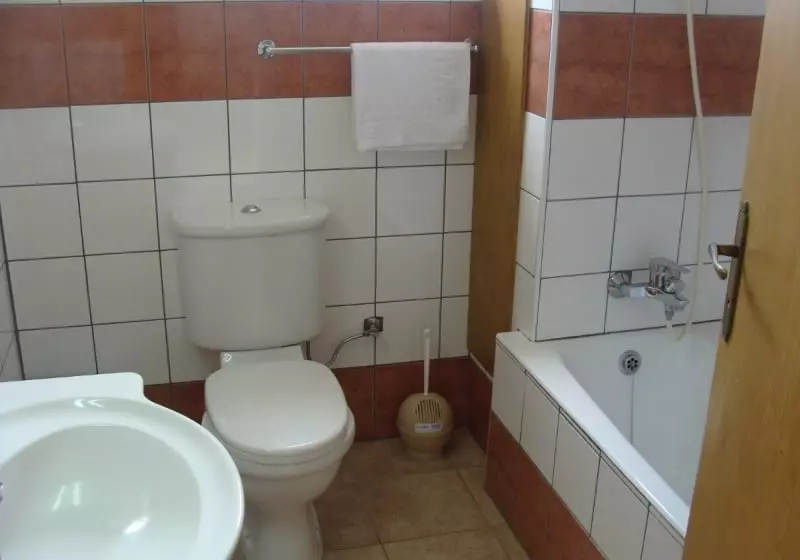 Aphelandra Apartments