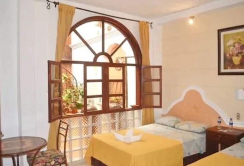 ベッドアンドブレックファースト Villa Florencia Centro Histórico