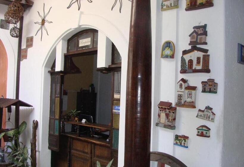 ベッドアンドブレックファースト Villa Florencia Centro Histórico