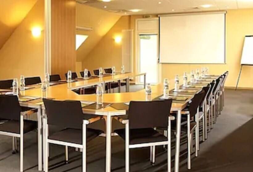 Golf Hotel Resort Val De Sorne