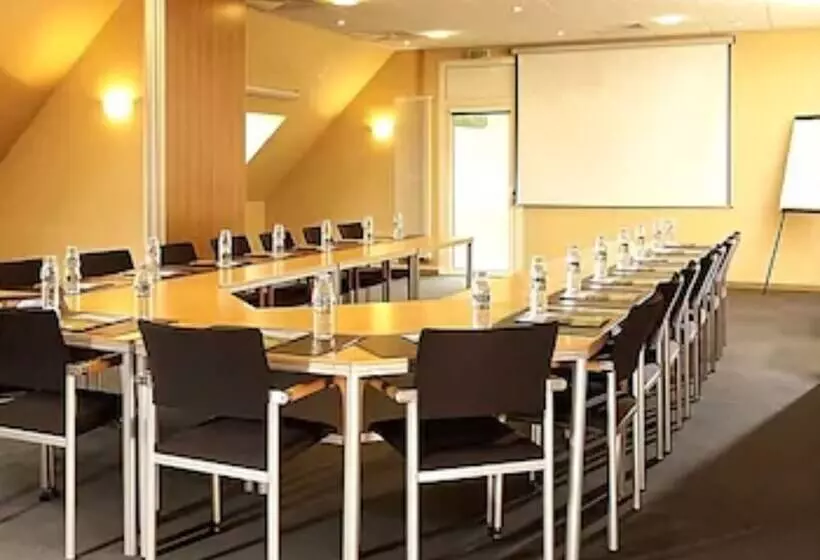 Golf Hotel Resort Val De Sorne