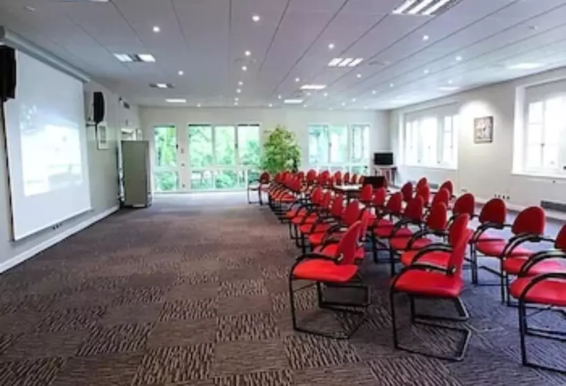 Golf Hotel Resort Val De Sorne