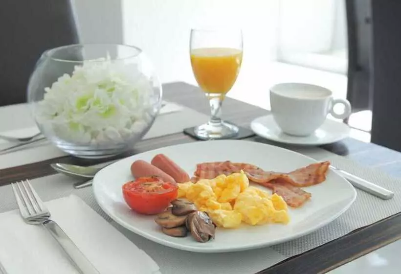 هتل Achilleos City