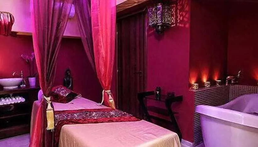 هتل Achilleos City