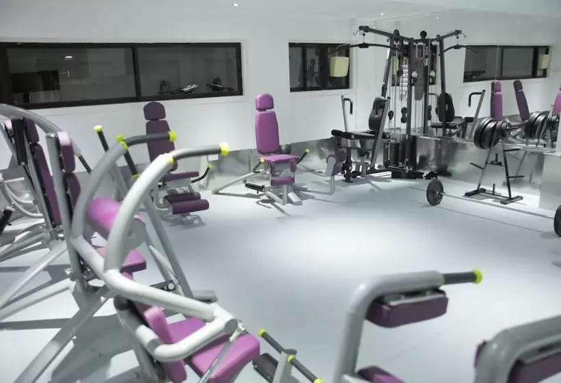 هتل Achilleos City