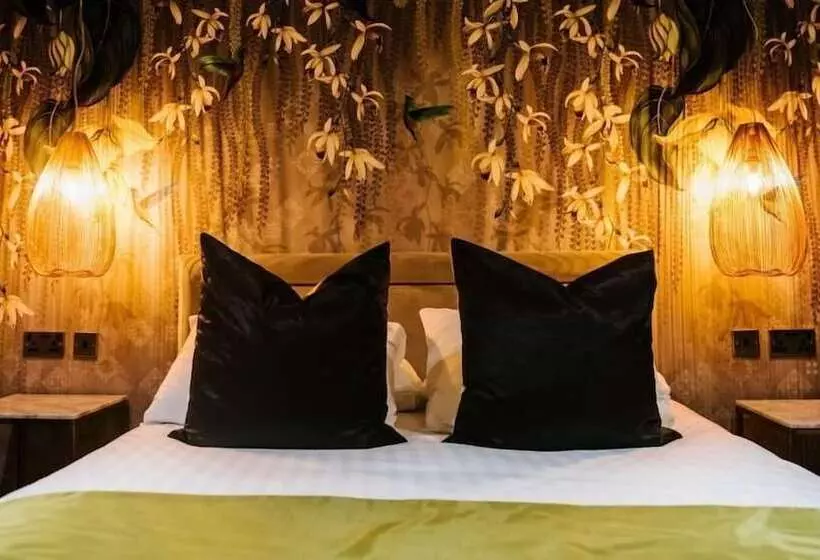 Hotelli Bartle Hall Country