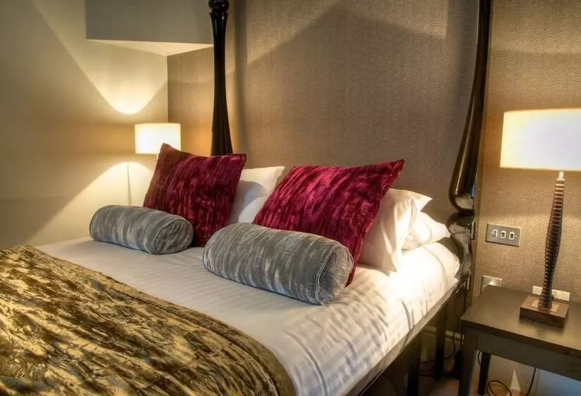 Hotelli Bartle Hall Country