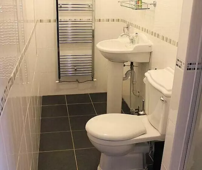 Hotel Church Farm Barns