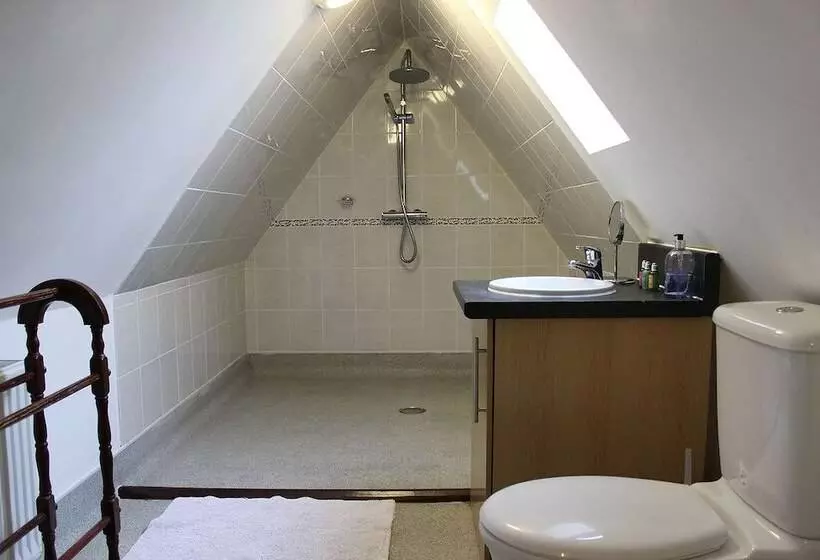 Hotel Church Farm Barns