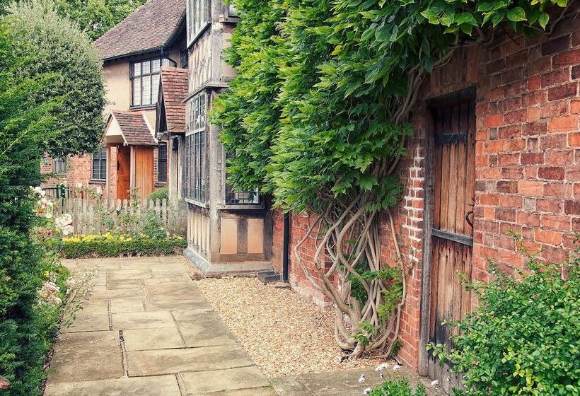 בית מלון כפרי Church Farm Barns