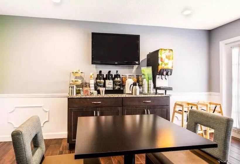 酒店 Comfort Inn & Suites Trussville I59 Exit 141