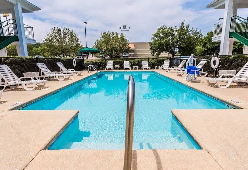 Отель Comfort Inn & Suites Trussville I59 Exit 141