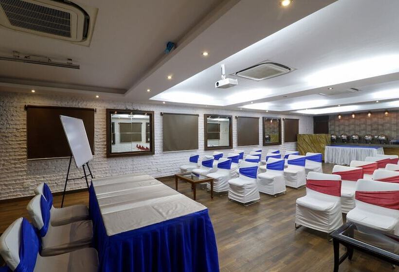 Hotel Dewdrop Le Seasons Beach Resort