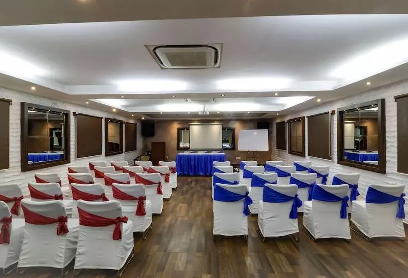 Hôtel Dewdrop Le Seasons Beach Resort