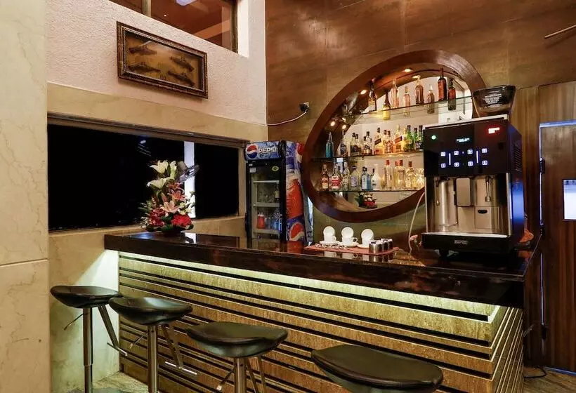 Hôtel Dewdrop Le Seasons Beach Resort