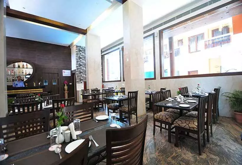 Hôtel Dewdrop Le Seasons Beach Resort