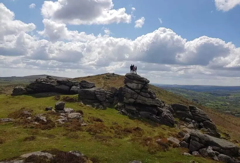 Отель Eastwrey Barton Country House