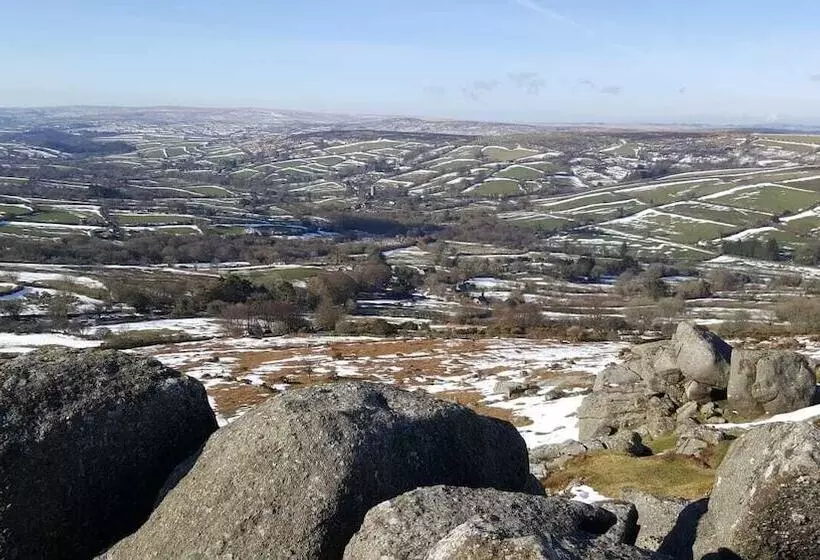 Отель Eastwrey Barton Country House