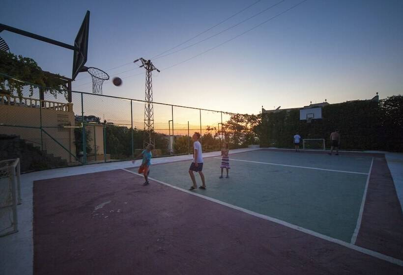 בית מלון כפרי Golden Age Crystal Bodrum   All Inclusive