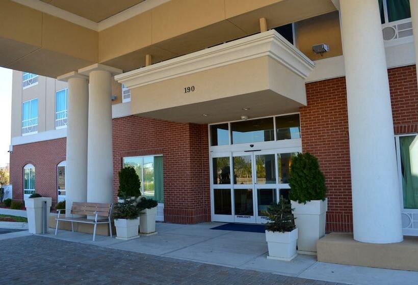 호텔 Holiday Inn Express & Suites Smithfield/selma, An Ihg