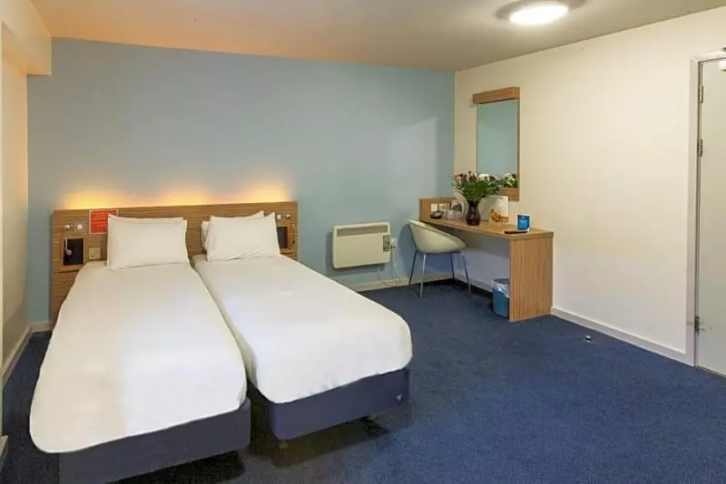 Hotel Redwings Lodge Wolverhampton Central