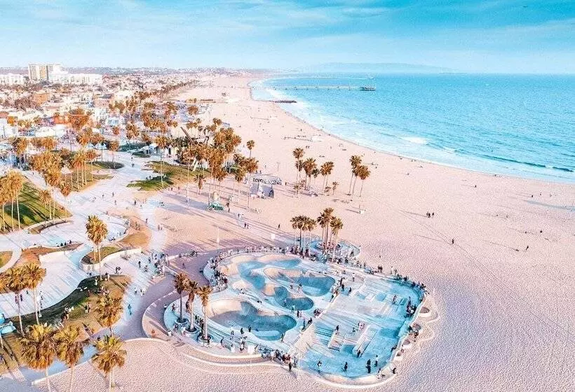 Samesun Venice Beach Hotel & Hostel