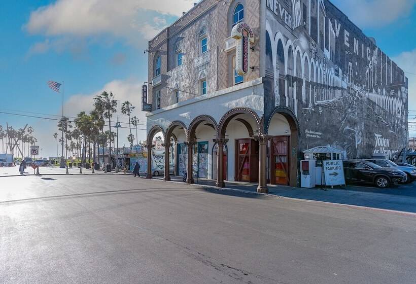 Samesun Venice Beach Hotel & Hostel