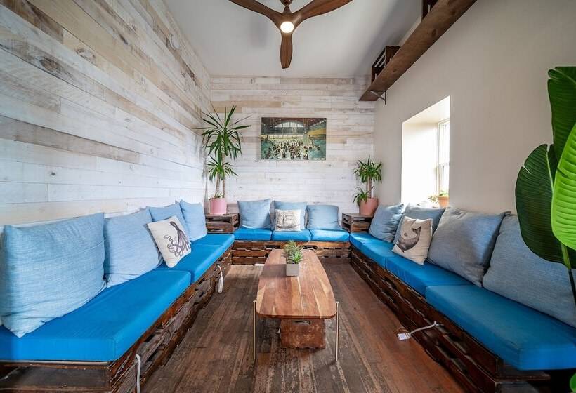 Samesun Venice Beach Hotel & Hostel